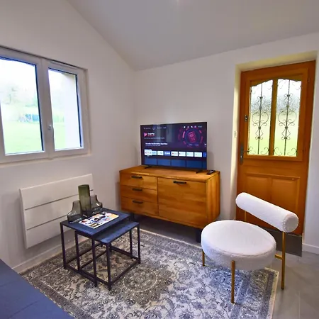 Apartament Jardin Secret - Elegance Urbaine Mogneville